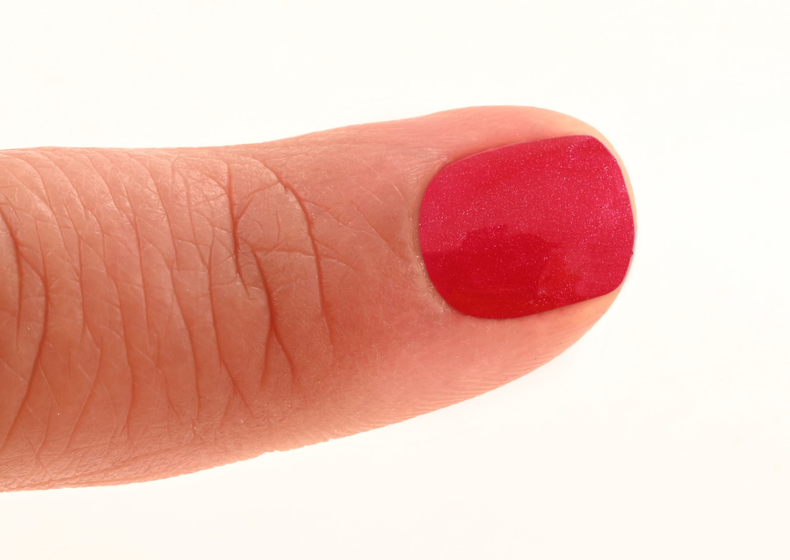 ESMALTE DE UÑAS AL AGUA NAMAKI
FRAMBUESA