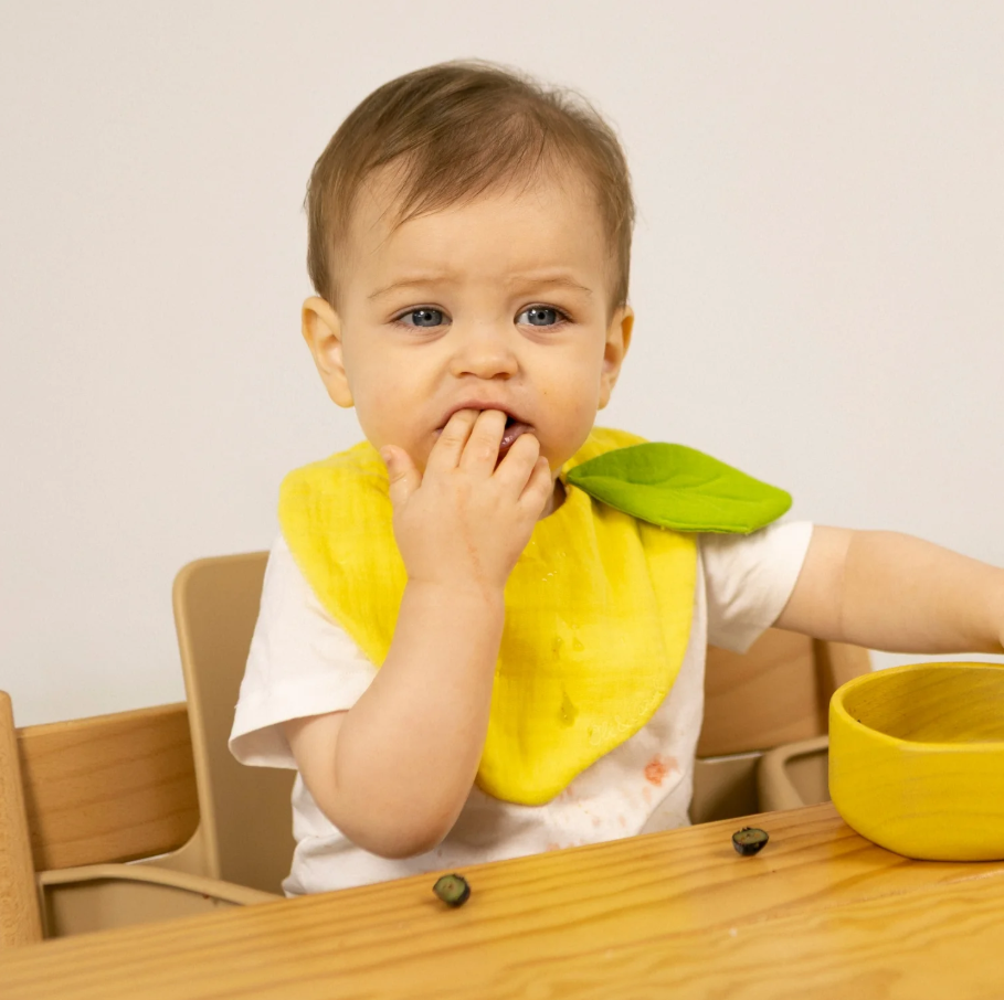 Oli&amp;Carol LOU THE LEMON Babero