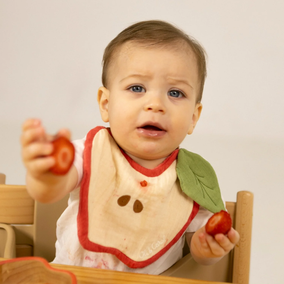 Oli&amp;Carol PEPA THE APPLE Babero